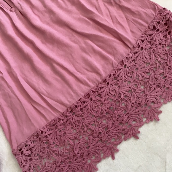 Colleen Lopez | A Bit of Romance Off-the-Shoulder Lace Crochet Tunic Top (PS) - Picture 8 of 16